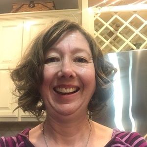 Meet your Posher, Holly